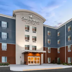 Candlewood Airport By Ihg Hotel